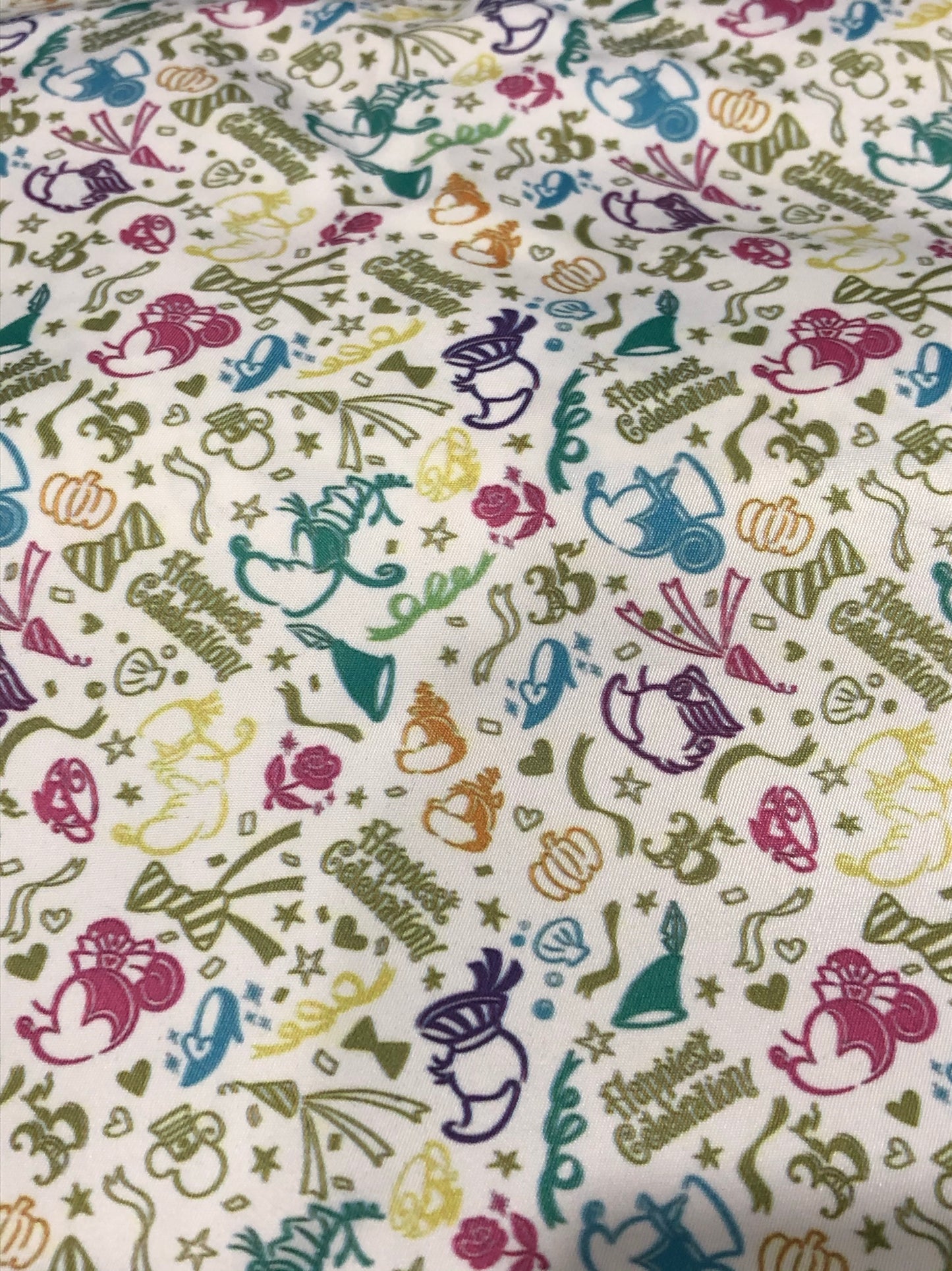 Celebration Mouse/Friends PUL 20" X 27"