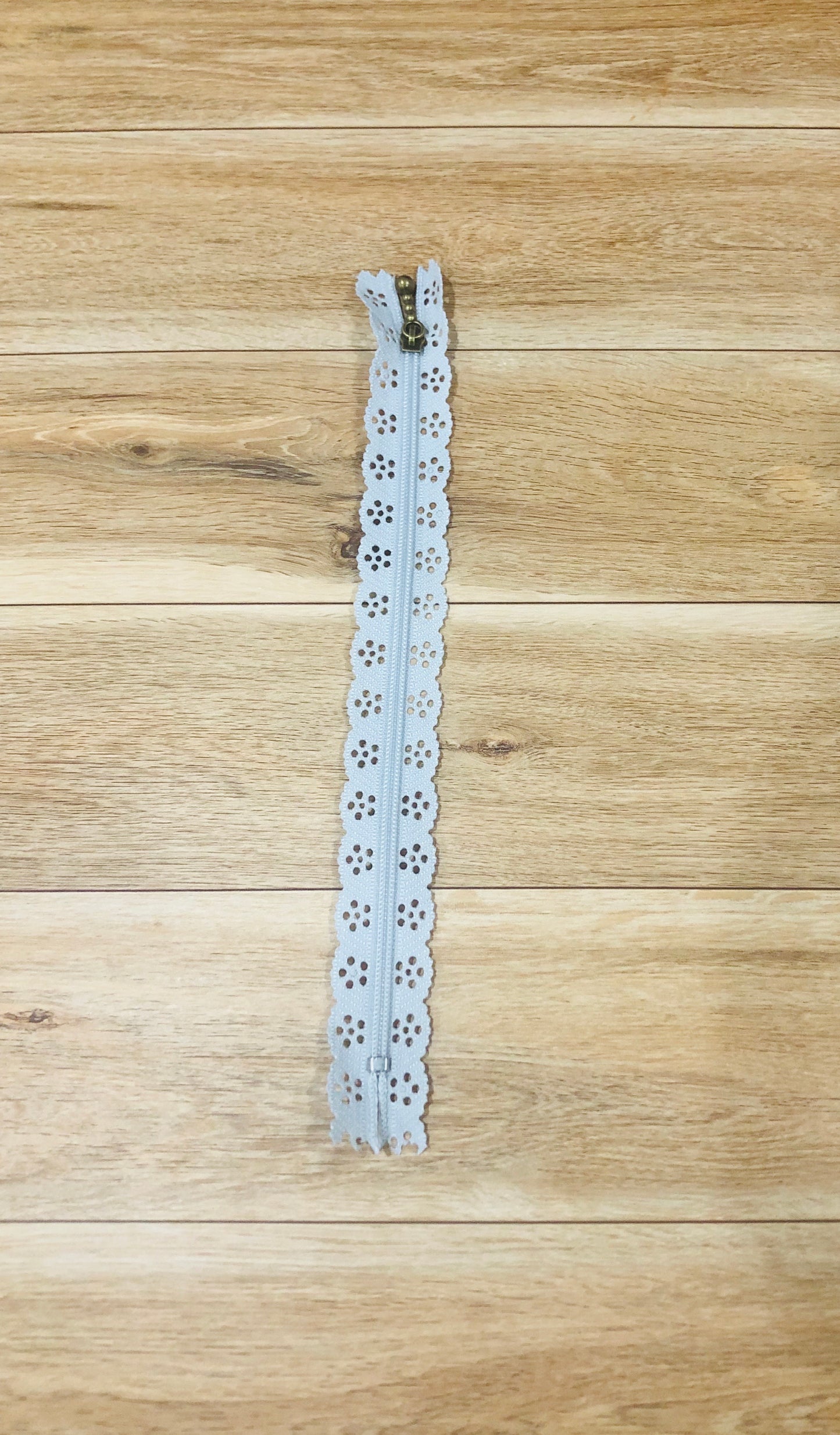 20 cm Lace Zipper