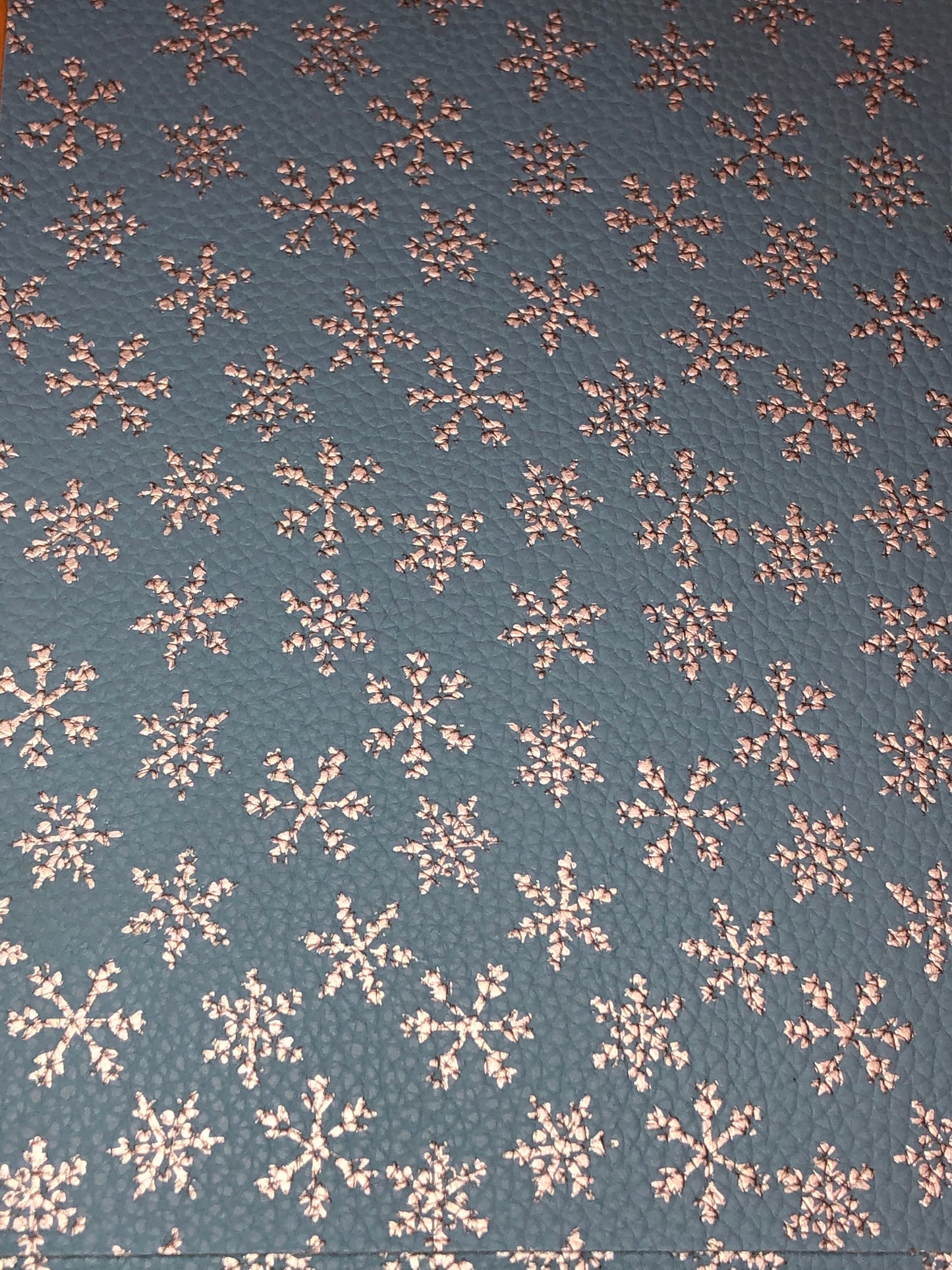 Faux Leather  - Silver Snowflakes  Litchi - Asstd colors